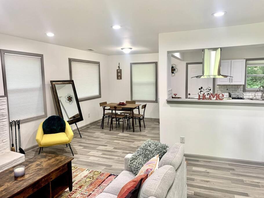 Spacious Home Атланта Екстериор снимка